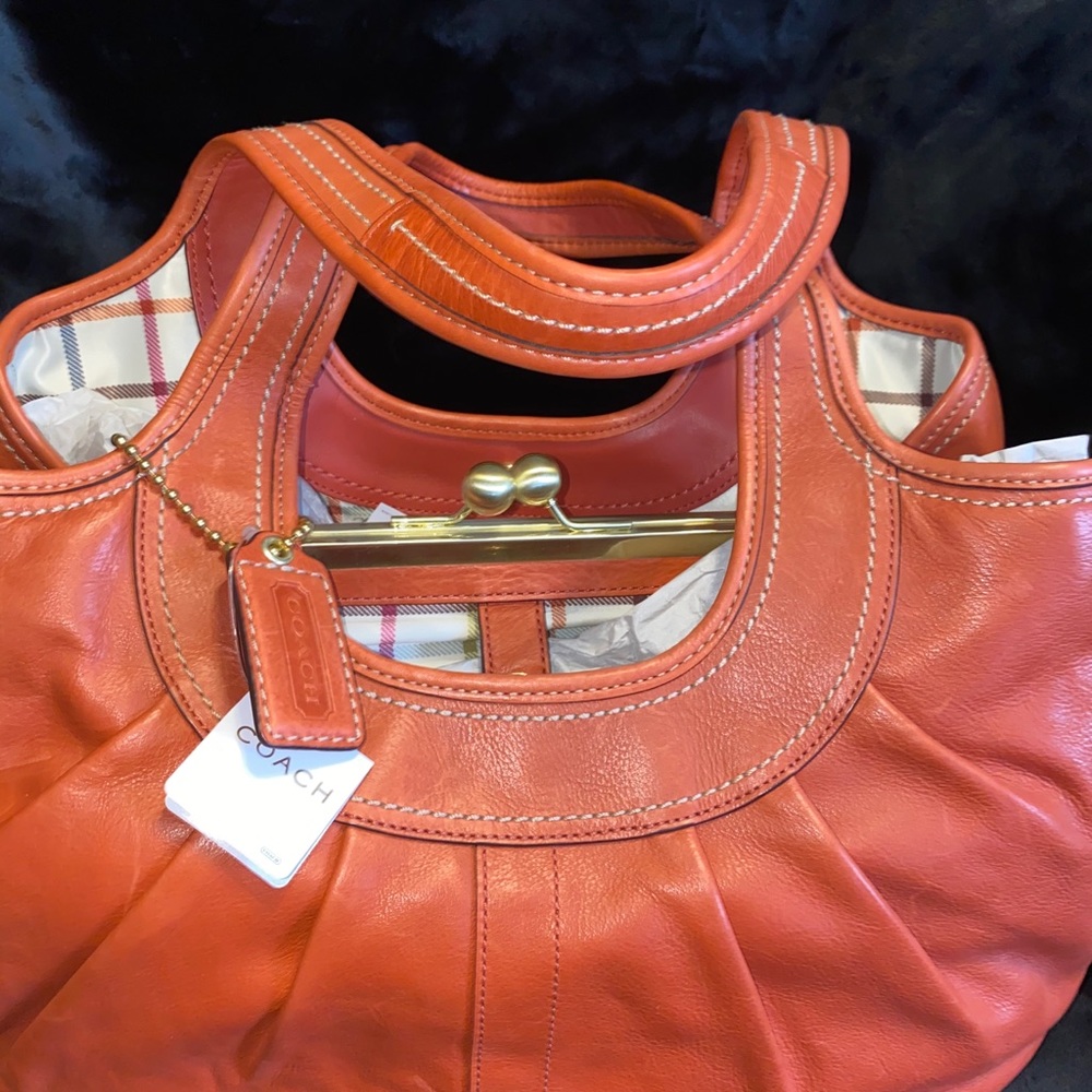 💯Coach shoulder bag - Picture 3 of 5